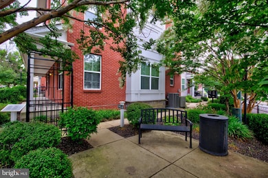 1000 Dekalb St unit 6, Norristown, PA 19401 - photo 4