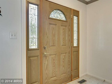 20605 Hartsbourne Way, Germantown, MD 20874 - photo 2