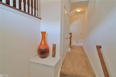 5320 Spring Ridge Dr E, Macungie, PA 18062 - photo 4
