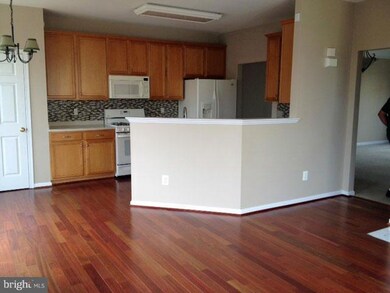 25834 Kirkwood Square, Chantilly, VA 20152 - photo 5