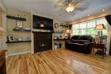 2429 Childress Rd, Alum Creek, WV 25003 - photo 4