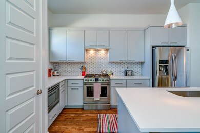 936 Southside Place, Nashville, TN 37203 - photo 6