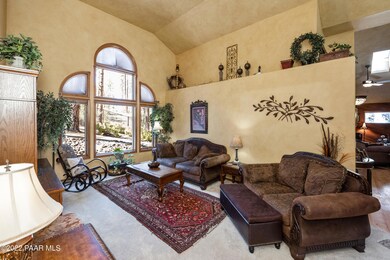007_Living Room