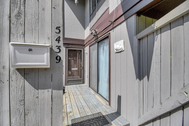 5439 Worthington Forest Place