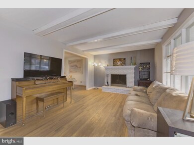 2124 Carriage Ln, Atco, NJ 08004 - photo 3