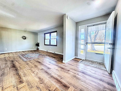 708 Miller Lane Ct, Kaukauna, WI 54130 - photo 3