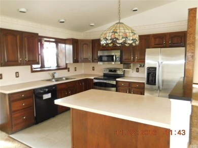 3320 Church View Rd, Emmaus, PA 18049 - photo 6