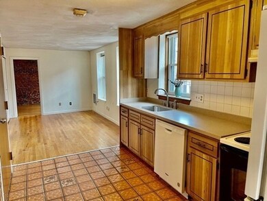 29 Cooper St unit 4, Boston, MA 02113 - photo 2