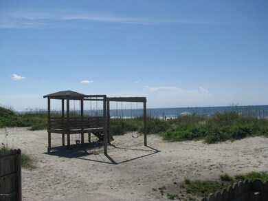 303 Henderson Blvd unit 18,BLDG 3, Atlantic Beach, NC 28512 - photo 2
