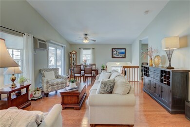 565 Quaker Ln unit 74, West Warwick, RI 02893 - photo 4