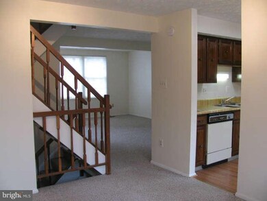 11515 Ivy Bush Ct, Reston, VA 20191 - photo 4