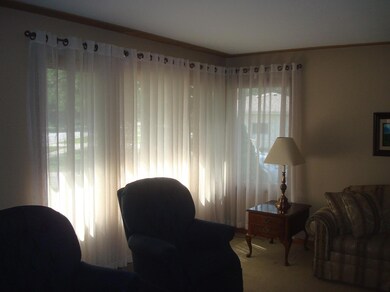 8938 Pettit Dr, Highland, IN 46322 - photo 6