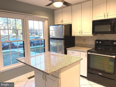 13 Dickens Square, Lutherville Timonium, MD 21093 - photo 4