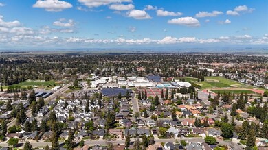 8164 N 8th St, Fresno, CA 93720 - photo 4