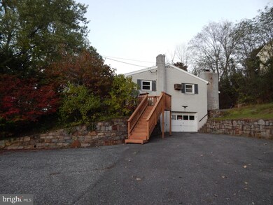 84 Harrison Ave, Berkeley Springs, WV 25411 - photo 2