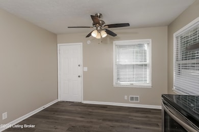 008-photo-living-room-9711475