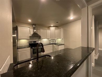 2331 N Davis Dr unit D, Arlington, TX 76012 - photo 4