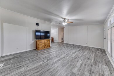 373 Kelly Brook Cir, Weatherford, TX 76087 - photo 5