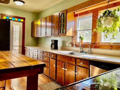 24 Maple St, Orange, MA 01364 - photo 2