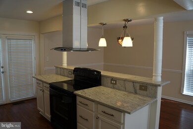 9304 Elise Ct, Manassas Park, VA 20111 - photo 2