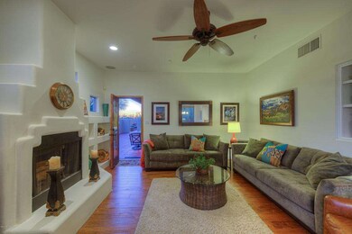 018_Family Room.jpg