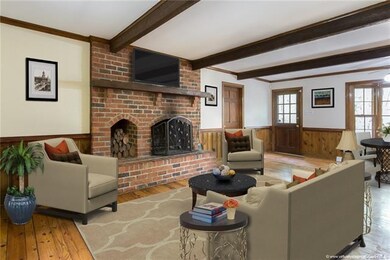 Random width PINE flooring, stunnig brick hearth f