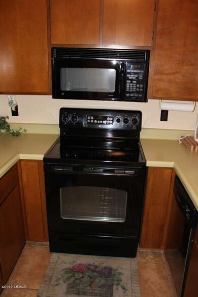 Flat Top Range & Built-In Micro - New 05