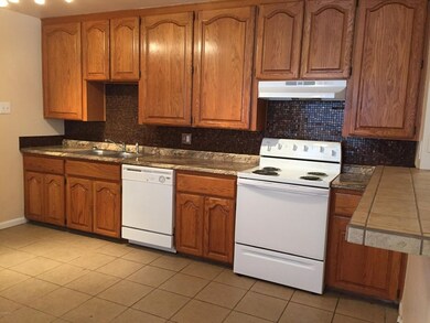 2211 Clarendon Kitchen