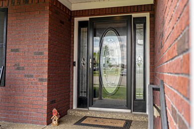 257 Halcomb Ct, Mount Washington, KY 40047 - photo 3