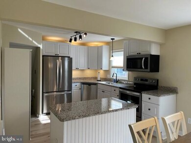 215 W 38th St, Reading, PA 19606 - photo 5