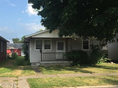 324 N Hamilton St, Lincoln, IL 62656 - photo 3