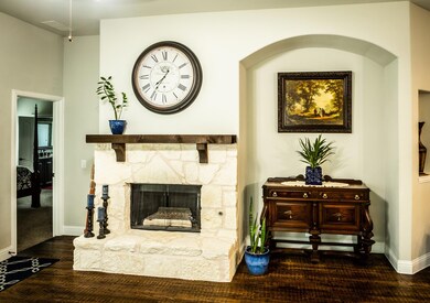 511 W North Creek Dr, Sherman, TX 75092 - photo 5