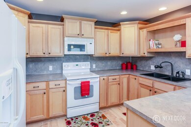 1836 Railside Ct, Dorr, MI 49323 - photo 5