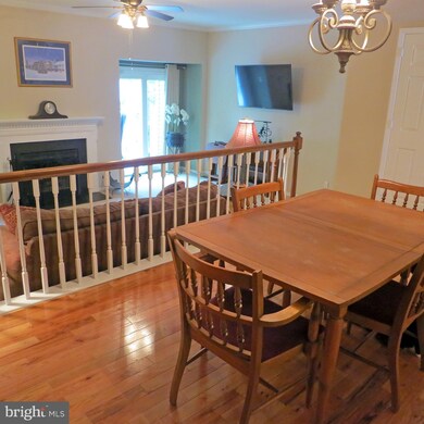 853 Stockbridge Dr, Hockessin, DE 19707 - photo 2