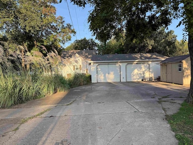 133 N Cedar St, Lindsborg, KS 67456 - photo 5