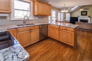 12609 Moores Mill Rd, Huntersville, NC 28078 - photo 7