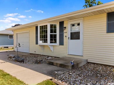 5604 E Crews Ave, Chillicothe, IL 61523 - photo 4