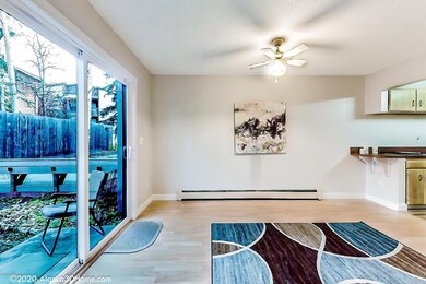 7805 Dining area
