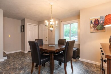 65 Thornhill Rd, Stratham, NH 03885 - photo 4