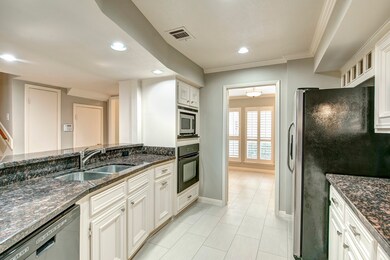 727 Bunker Hill Rd unit 66, Houston, TX 77024 - photo 6