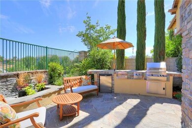 Back yard backs to natural habitat area maintained