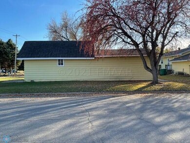 Part garage & part shop