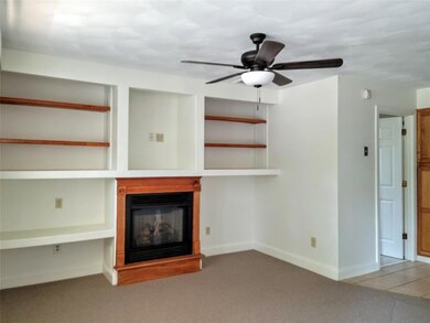 63 Vermont Ave unit 1, Providence, RI 02905 - photo 3