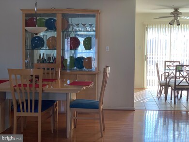 3547 Seapines Cir, Randallstown, MD 21133 - photo 2