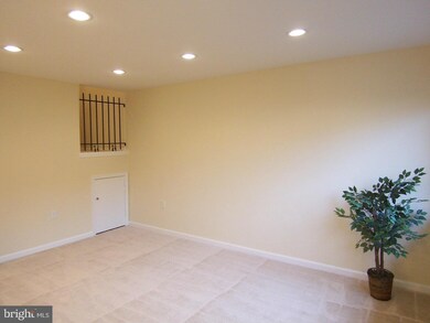 8640 Village Square Dr unit 13, Alexandria, VA 22309 - photo 5