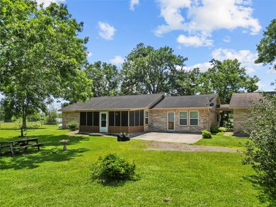 17103 Cowan Rd, Alvin, TX 77511 - photo 2