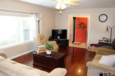 726 726 Dorchester, Tyler, TX 75703 - photo 5