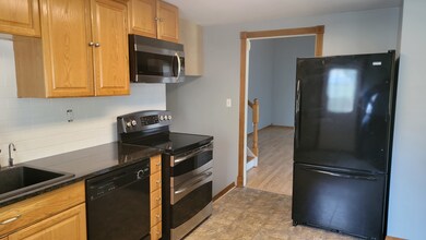 66 Alameda Dr, Carpentersville, IL 60110 - photo 6