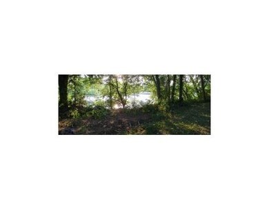 Land. 200  RIVER FRONTAGE