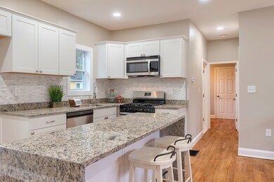 21 3rd St, Amesbury, MA 01913 - photo 6